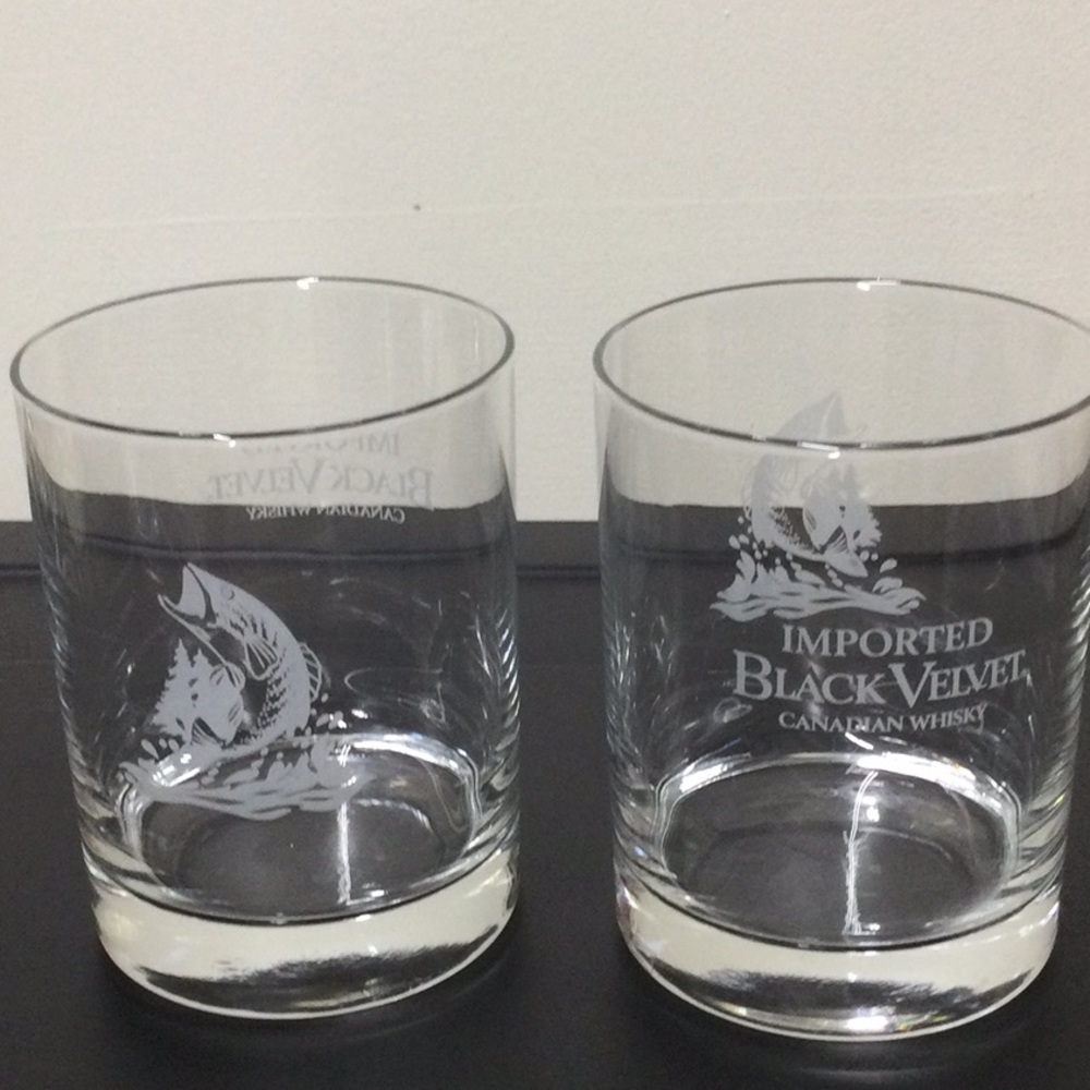 New 2 Black Velvet Whiskey Glasses